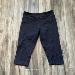 Marika Workout Capris Size L